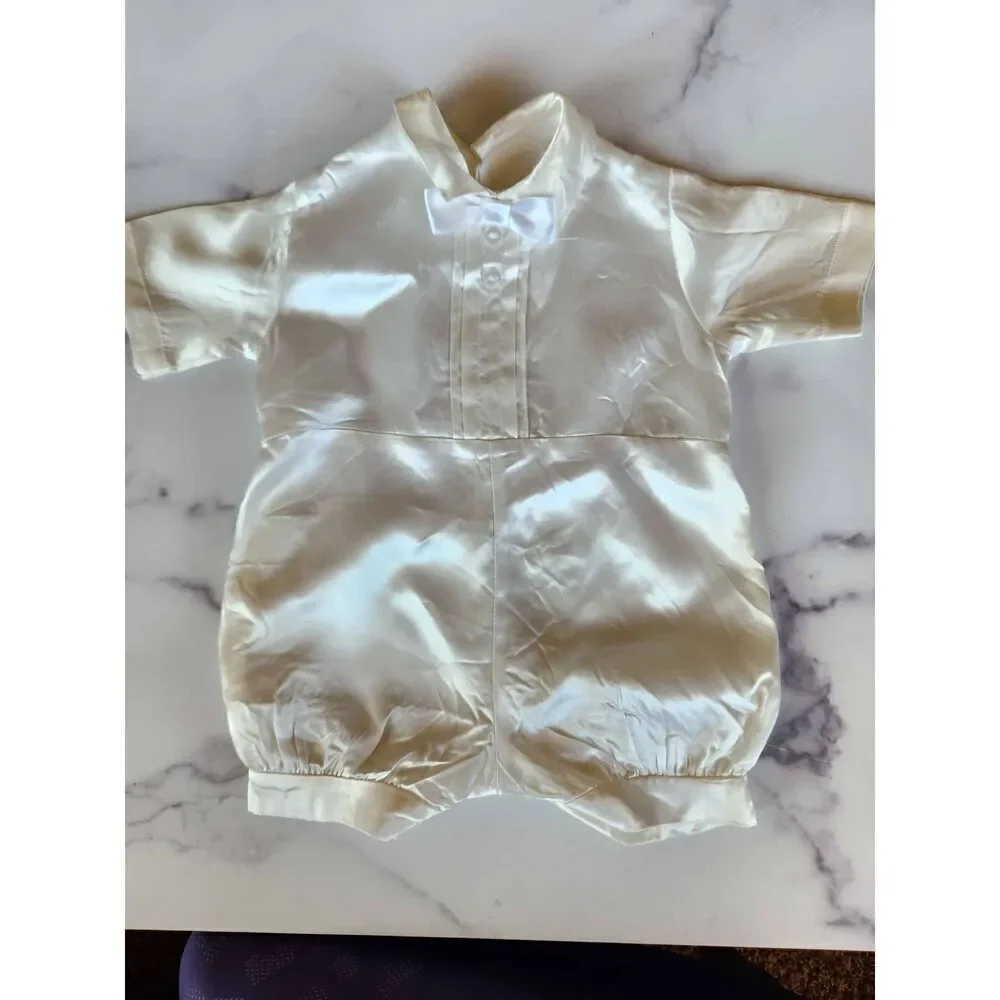 Phyllis Babywear boys 0-6 month vintage cream white satin formal shorts romper d